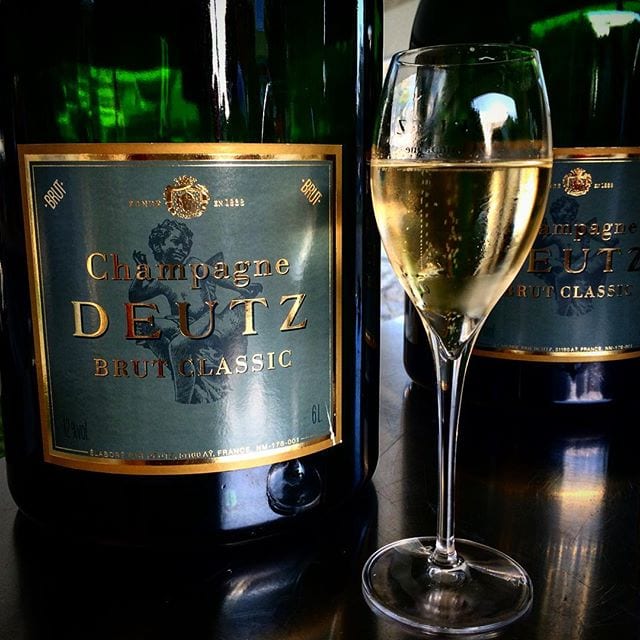 Champagne smakar bäst på tisdagar, så enkelt är det! Ikväll bjuds det på ett antal olika buteljer från Deutz på den ytterst trevliga restaurangen G. Swenson i Torekov. Tydligen var det 'Champagne Maker's Dinner' ikväll - jo man tackar! Fler än jag som gillar Deutz?