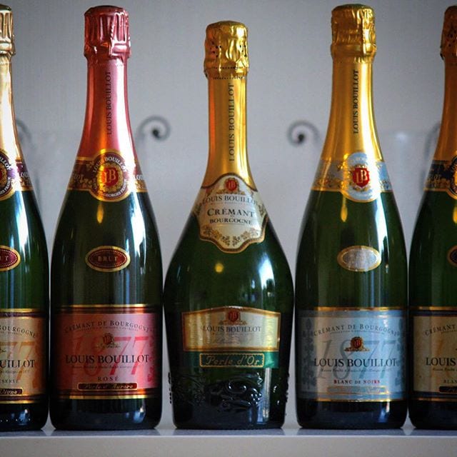 Tänk att Louis Bouillot Crémant de Bourgogne finns i så många olika varianter. Detta skall bli mycket angenämt att prova