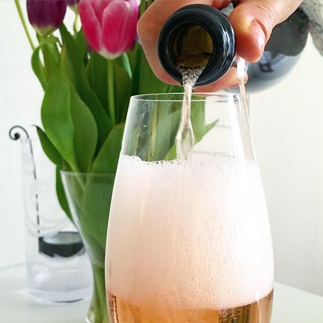 Klockan är 17 - då blir det bubbel! Fler som njuter mousserande denna dag?