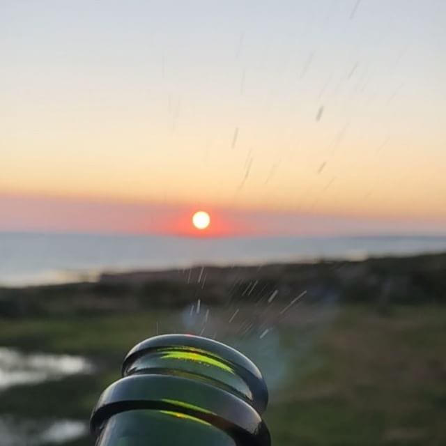 Min absoluta favorit är att njuta bubbel vid solnedgången. Har du någon favoritplats där bubblet smakar lite extra gott?
