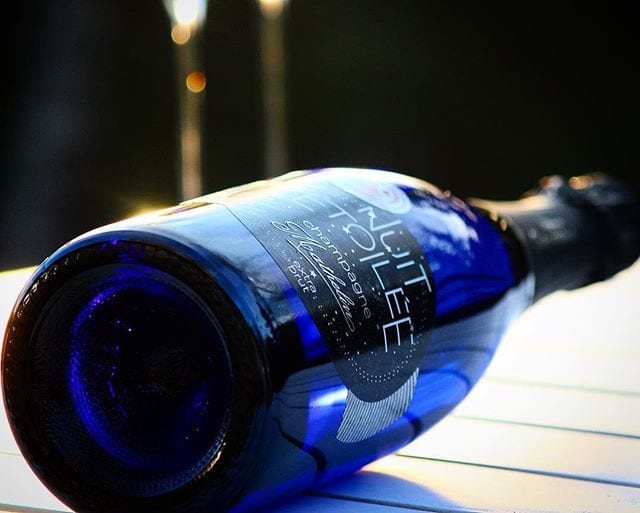 Snygg flaska va!
Detta får bli kvällens bubbel - Mathelin Nuit Étoilée Brut (nr 75464; 650 kr). Håll utkik efter recensionen!
@champagne_mathelin