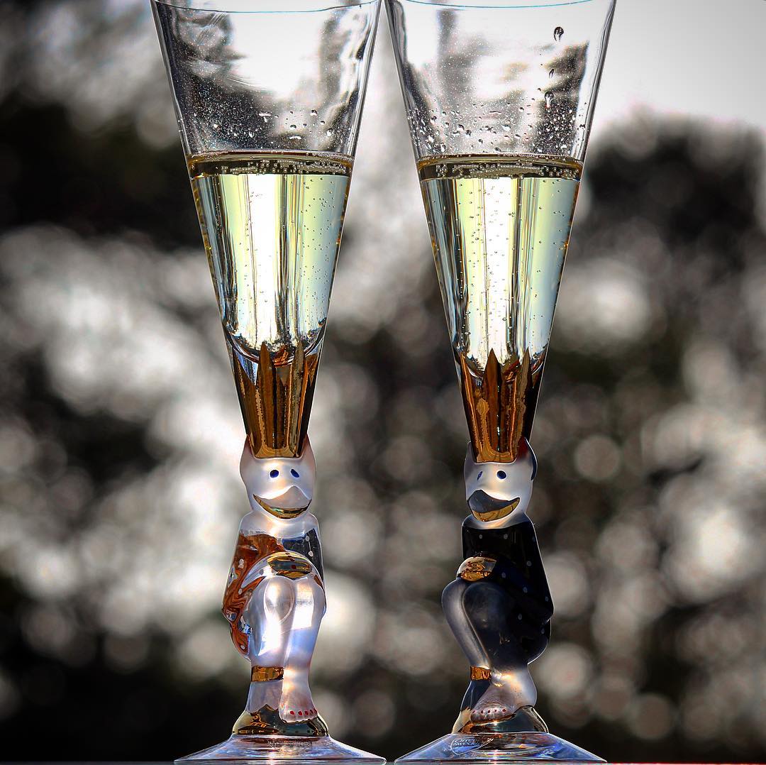 Vad tycker ni om dessa glas? Doftförnimmelsen är katastrofal, men det är något med konsthantverket som ändå tilltalar mig!
@orrefors